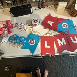 Red and Blue LMU Banner Set